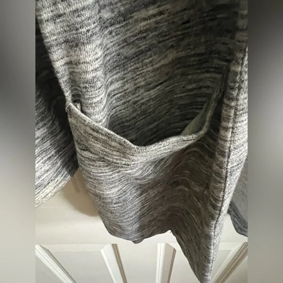 Anthropologie Saturday Sunday Gray Knit Open
Blazer Jacket - Picture 7 of 8